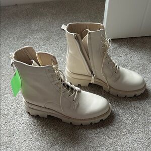 Sam Edelman NWT Women's Cream Lace-Up Boots